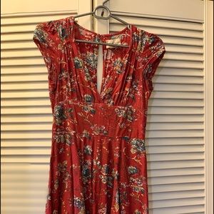 Cute summer dress with back hole . Size 02,